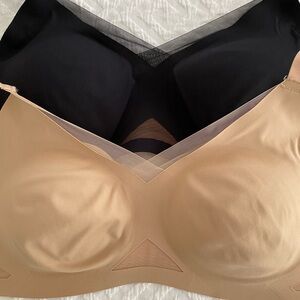 Honeylove Crossover Wireless Bra Bundle Size M Black & Beige